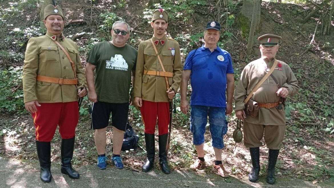 Pochod-5...jpg